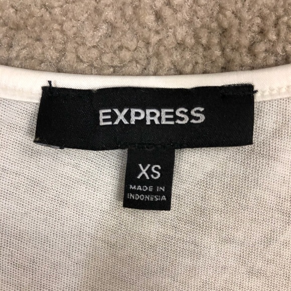 Express Tank Top - Picture 2 of 3